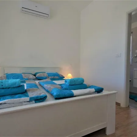 Mara Villa Krnica